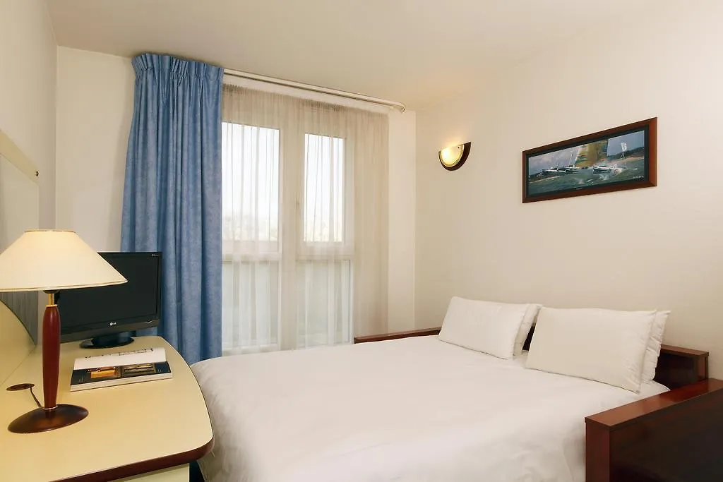 Aparthotel Appart'city Paris Alfortville 2*